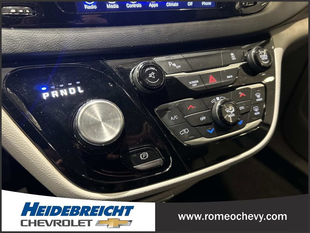 2017 Chrysler Pacifica Touring-L