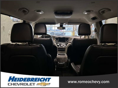 2017 Chrysler Pacifica Touring-L