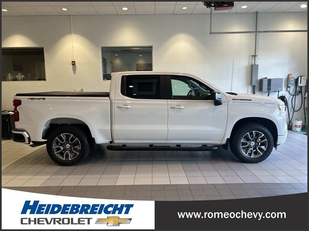 2024 Chevrolet Silverado 1500 RST