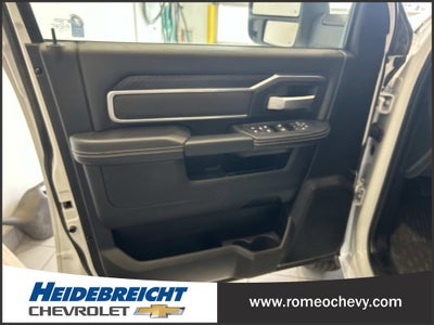 2025 RAM 3500 Big Horn Crew Cab 4x4 8' Box