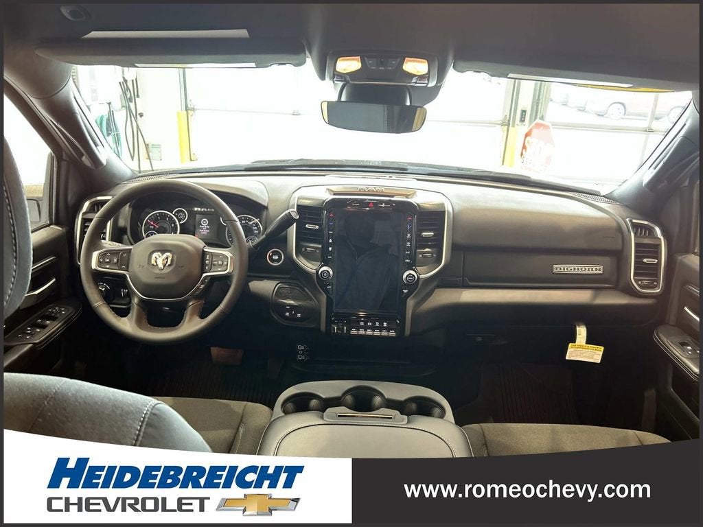 2025 RAM 3500 Big Horn Crew Cab 4x4 8' Box