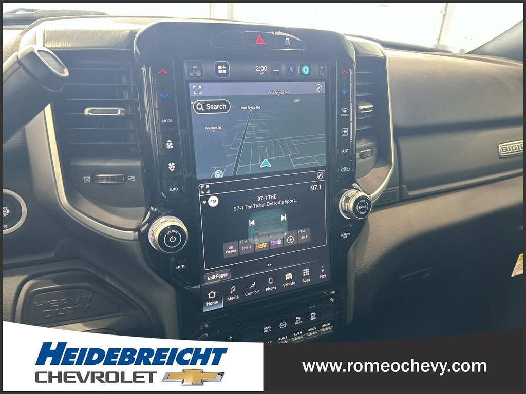 2025 RAM 3500 Big Horn Crew Cab 4x4 8' Box