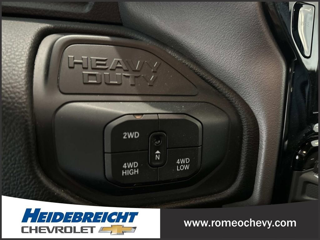 2025 RAM 3500 Big Horn Crew Cab 4x4 8' Box