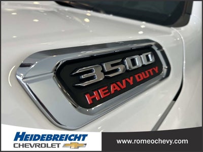 2025 RAM 3500 Big Horn Crew Cab 4x4 8' Box