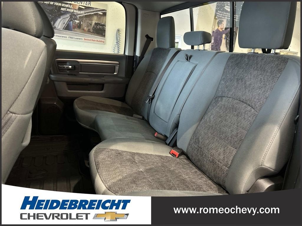 2018 RAM 1500 Big Horn Crew Cab 4x4 5'7" Box