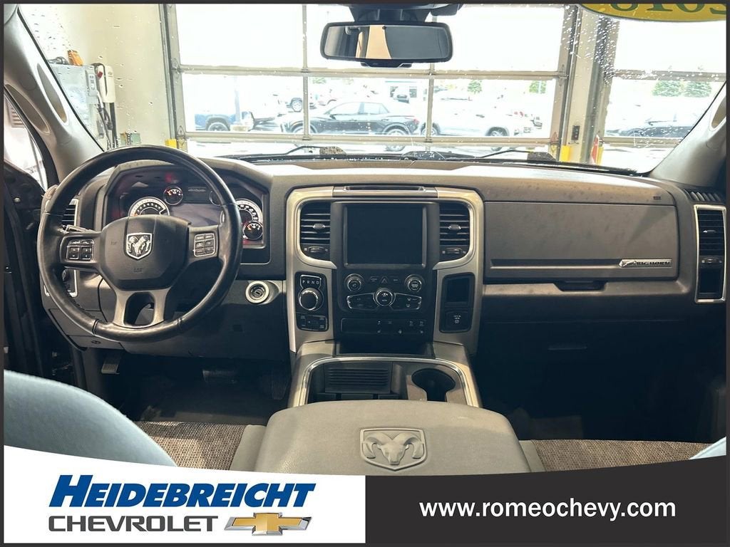 2018 RAM 1500 Big Horn Crew Cab 4x4 5'7" Box