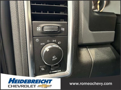 2018 RAM 1500 Big Horn Crew Cab 4x4 5'7" Box
