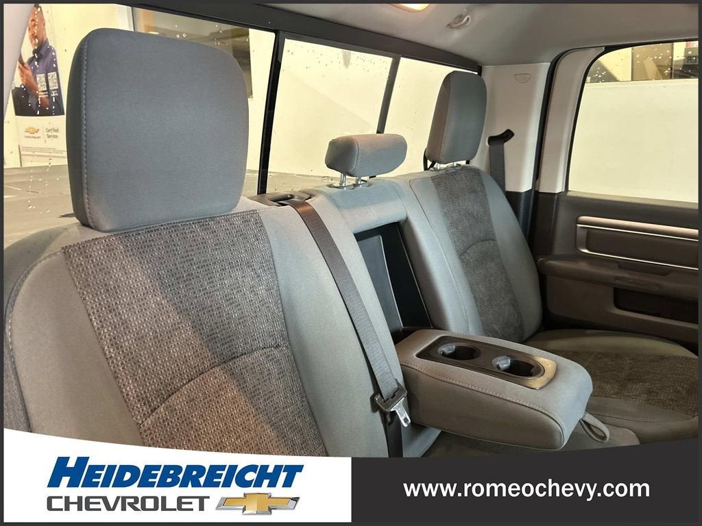 2018 RAM 1500 Big Horn Crew Cab 4x4 5'7" Box