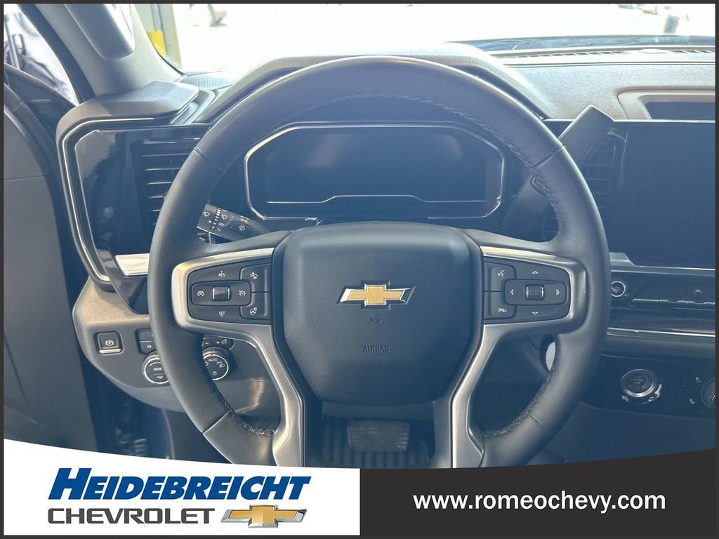 2024 Chevrolet Silverado 1500 LT (2FL)