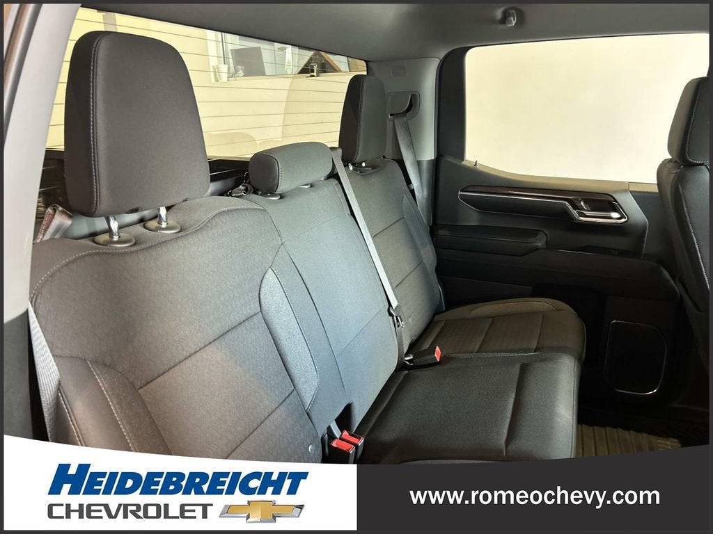 2024 Chevrolet Silverado 1500 LT (2FL)