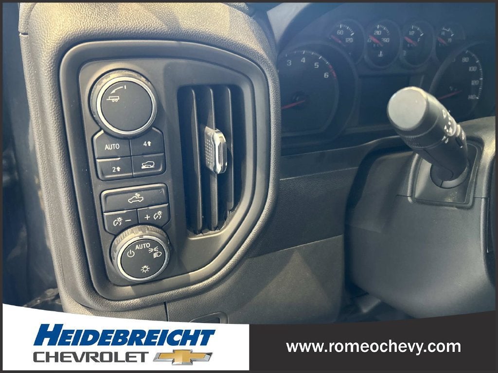 2020 Chevrolet Silverado 1500 Custom