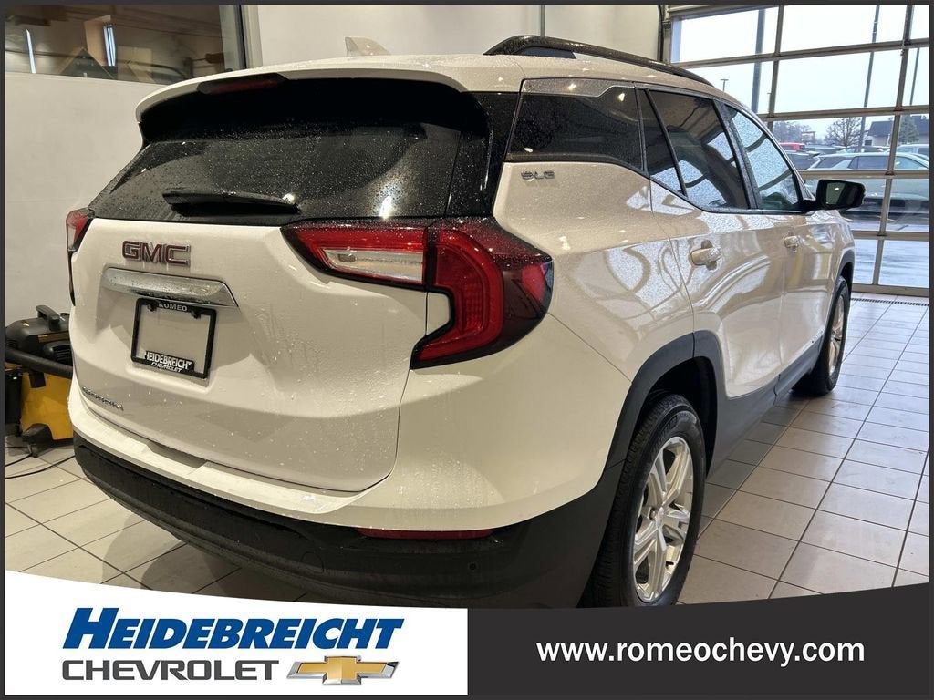 2024 GMC Terrain SLE