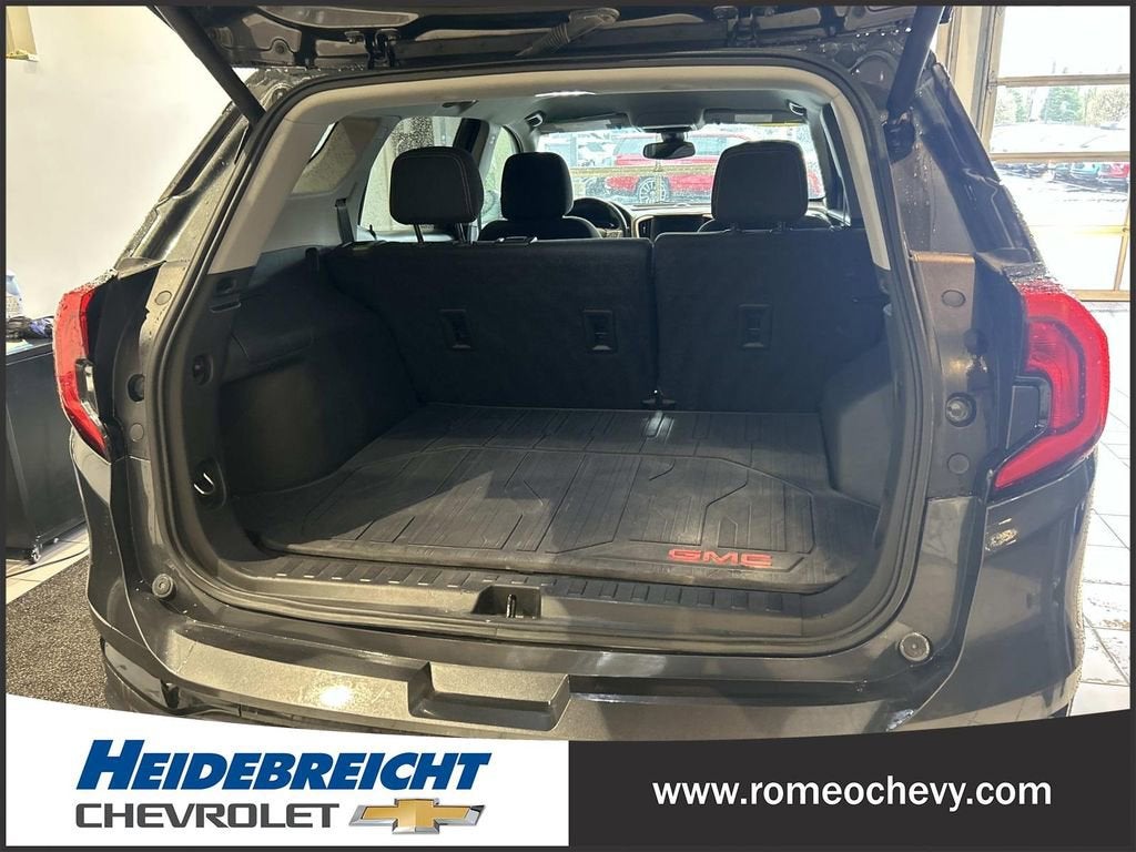2021 GMC Terrain SLE
