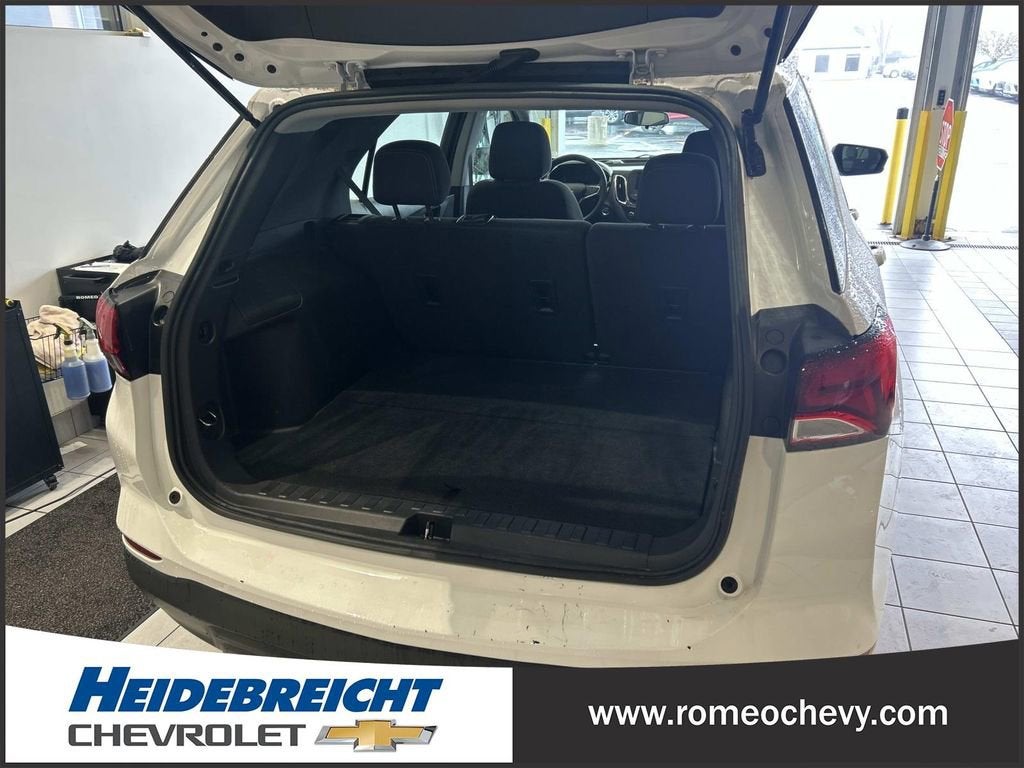 2023 Chevrolet Equinox LS