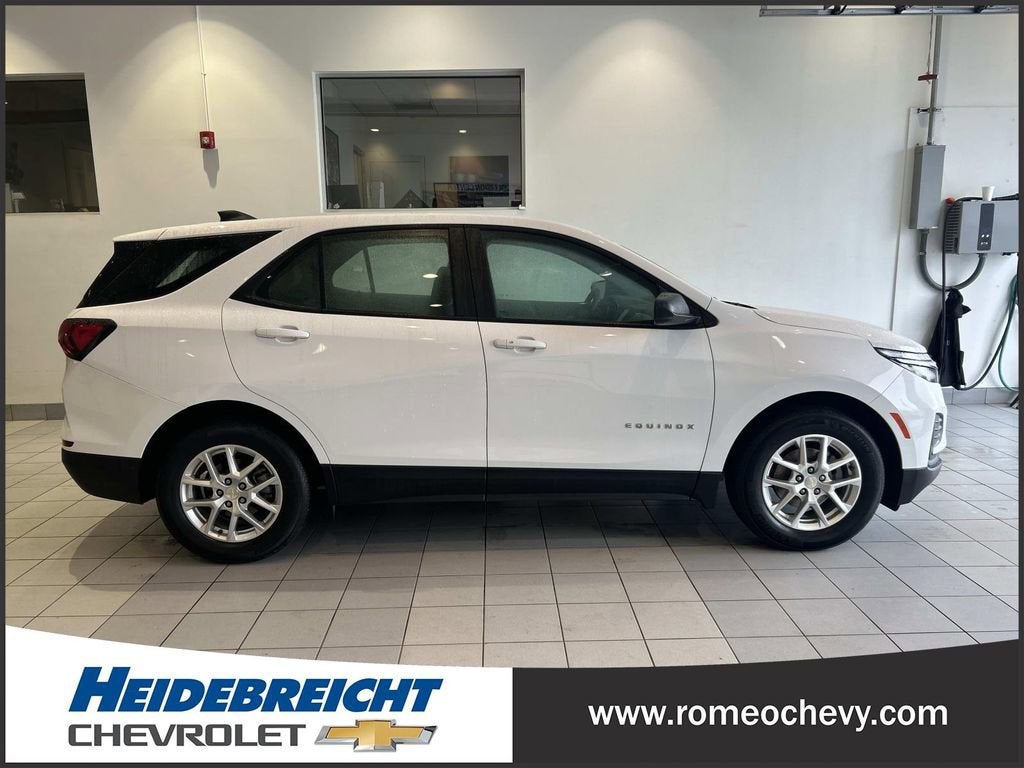 2023 Chevrolet Equinox LS