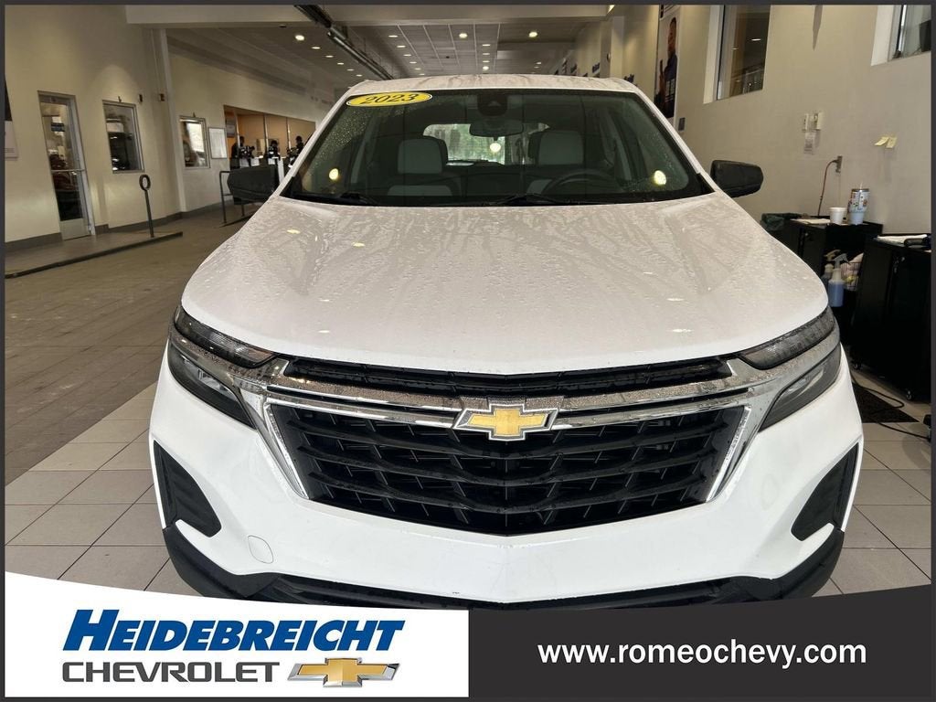 2023 Chevrolet Equinox LS