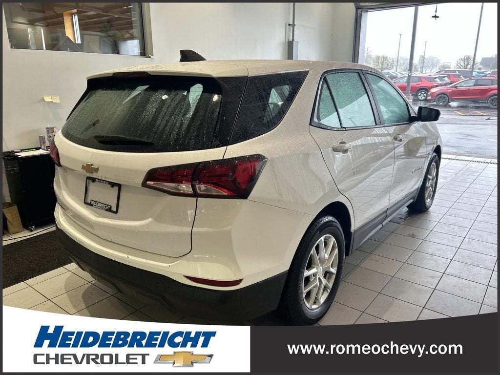 2023 Chevrolet Equinox LS