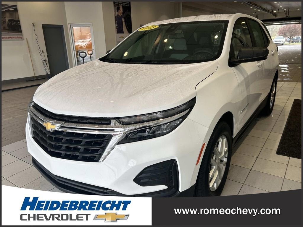 2023 Chevrolet Equinox LS