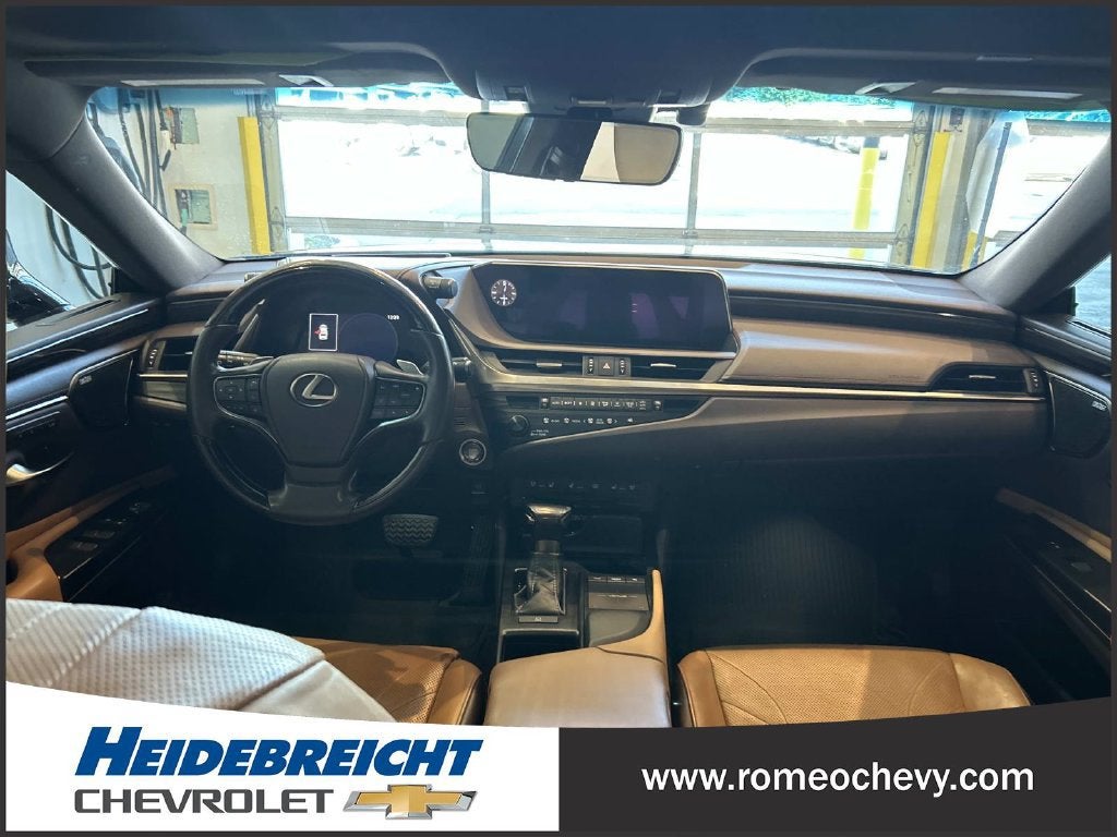 2019 Lexus ES 350 Luxury