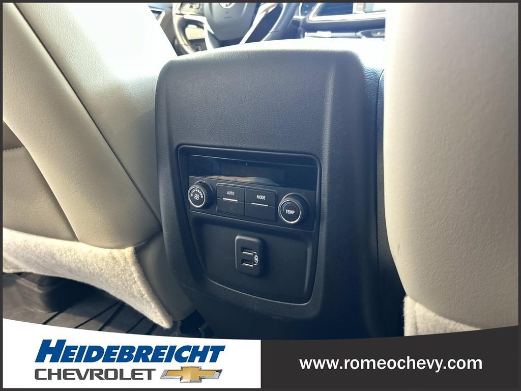 2024 Buick Enclave Essence
