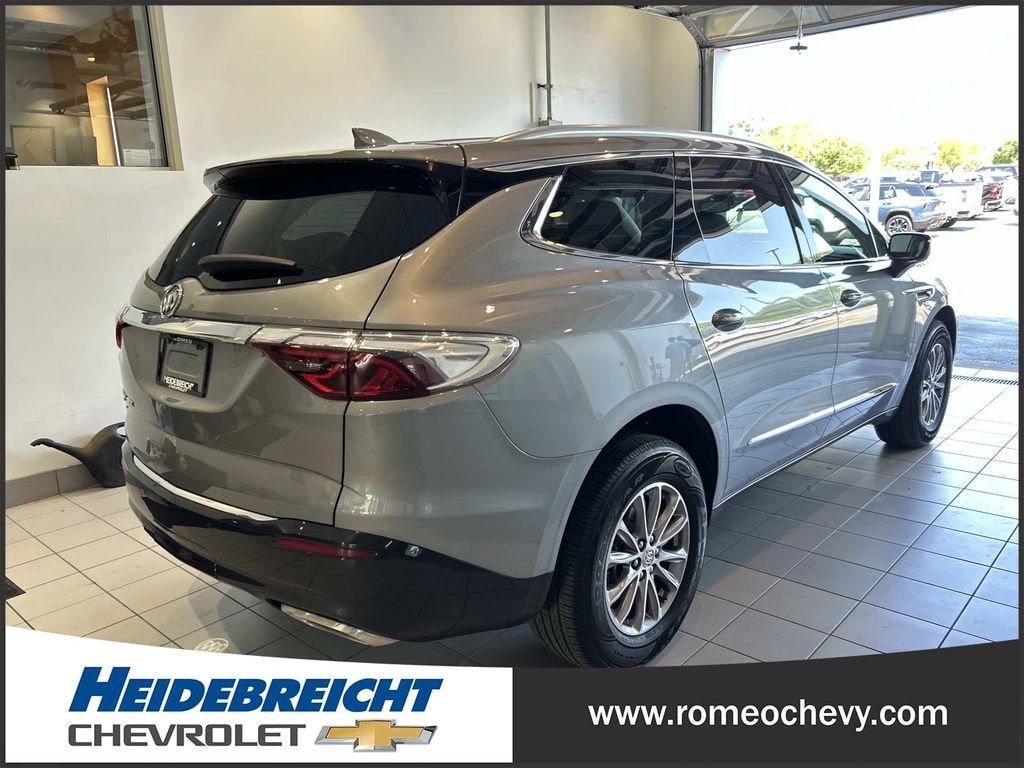 2024 Buick Enclave Essence