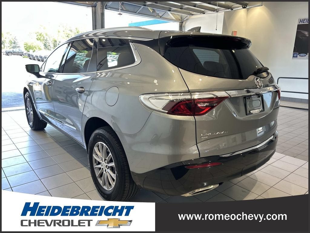 2024 Buick Enclave Essence