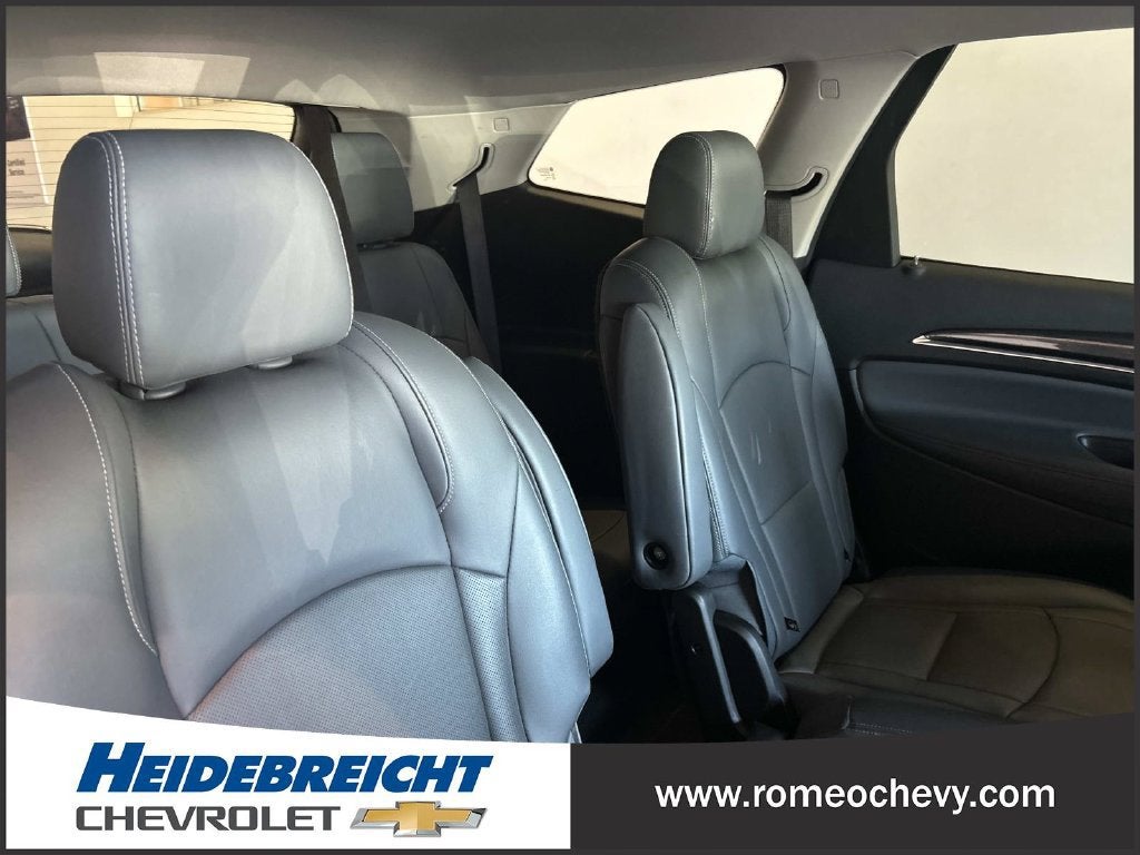 2021 Buick Enclave Essence