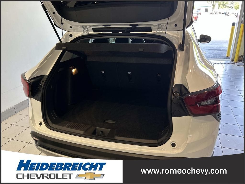 2024 Chevrolet Trax LT