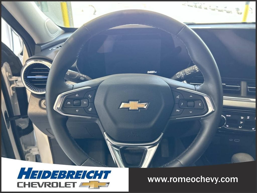 2024 Chevrolet Trax LT