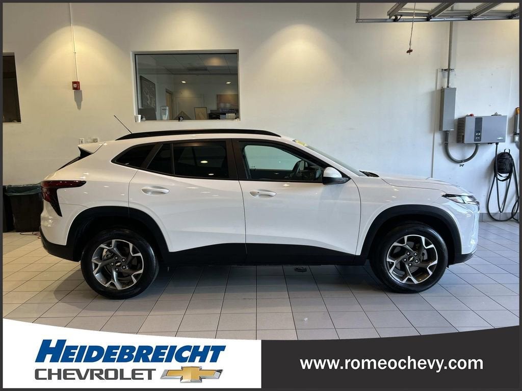2024 Chevrolet Trax LT