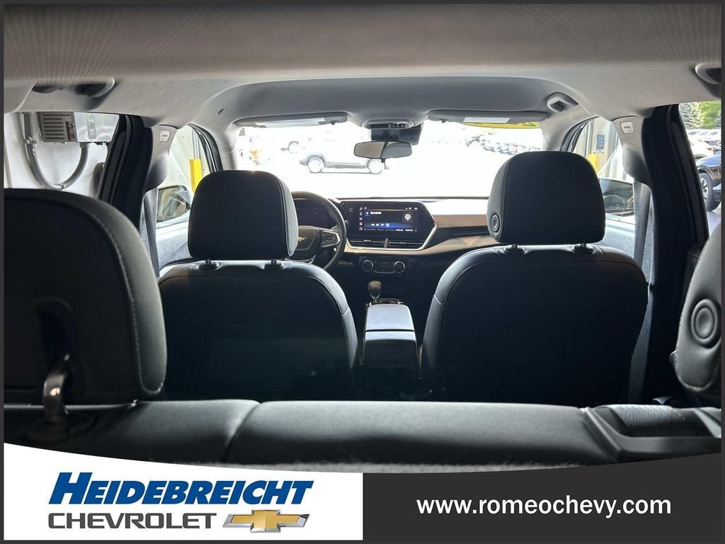 2024 Chevrolet Trax LT - Photo 30