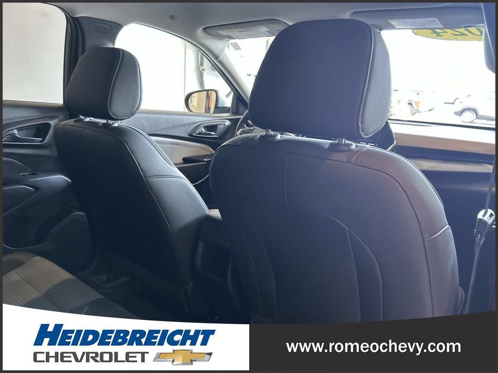 2024 Chevrolet Trax LT - Photo 31