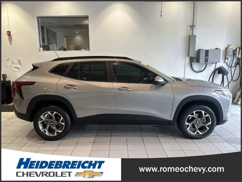 2024 Chevrolet Trax LT