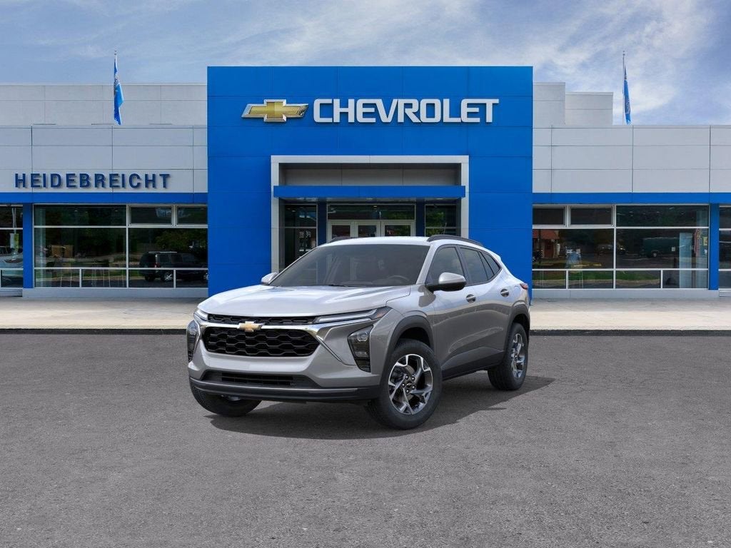 2026 Chevrolet Trax LT - Photo 8